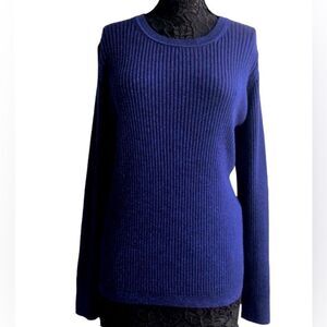 GAP Women’s Royal Blue Crew Neck Long Sleeves Shinny Sweater. Size: XL